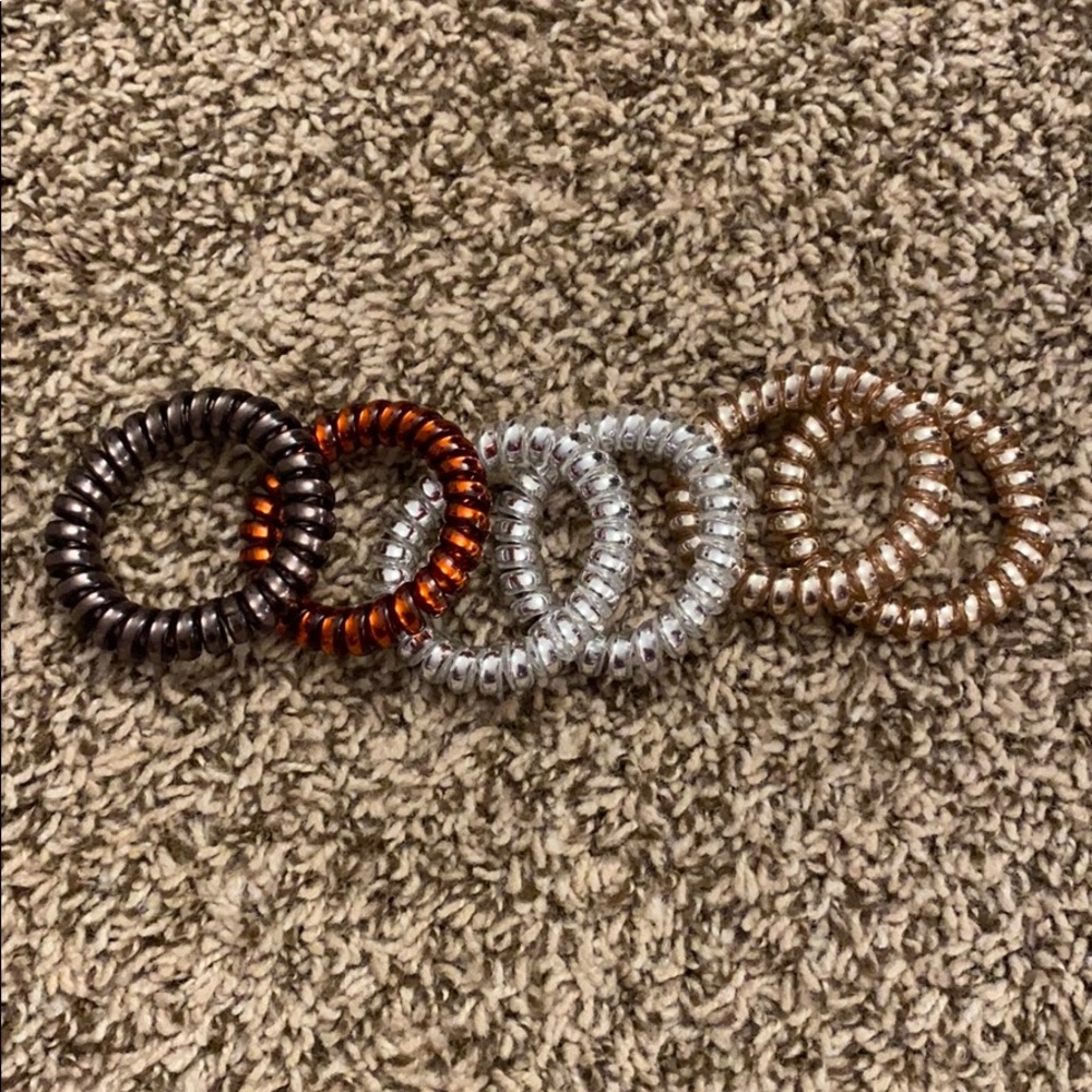 No crease Hair ties